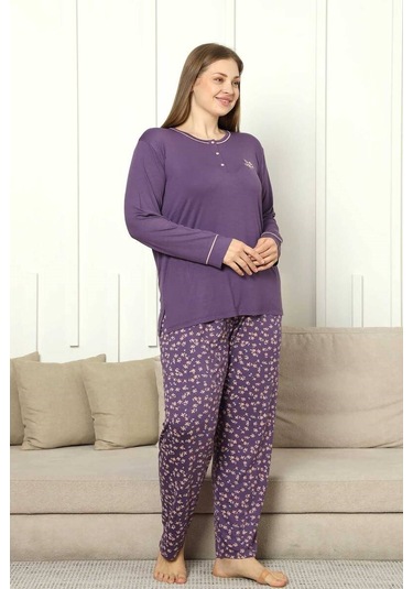 Kadın Mor Çiçek Desen Bisiklet Yaka 3 Düğmeli Yırtmaç Detay Büyük Beden Viskon Uzun Kol Pijama Mor