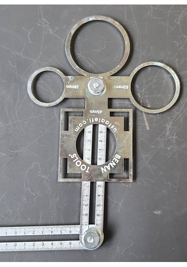 Benan Tools Çok Fonksiyonlu Delik Şablon Cetveli 127 Cm