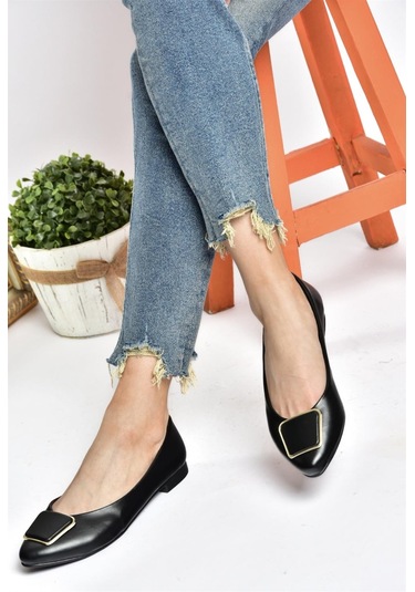 Fox Shoes P726776309 Siyah Toka Aksesuarlı Kadın Babet Siyah