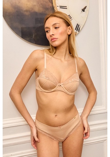 Emma Ten Balenli Dantelli Dolgulu Toparlayıcı Yarım Kap Sütyen Ten