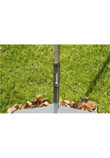 Gardena 17105 Bahçe Çim Tırmığı