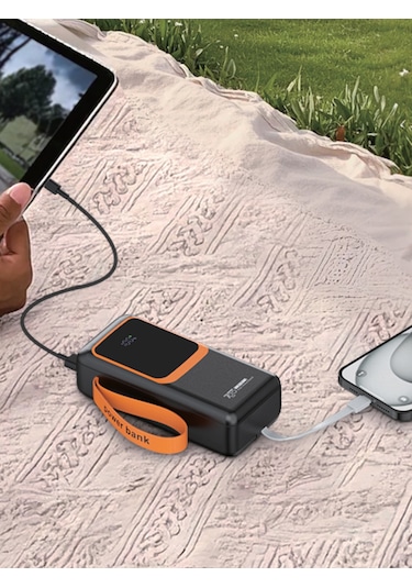 7go Gpw-08 30000mah Pd22.5w Hızlı Şarj Powerbank 4 Usb Çıkışlı, Dahili Type-c & Lightning Kablolu, Siyah