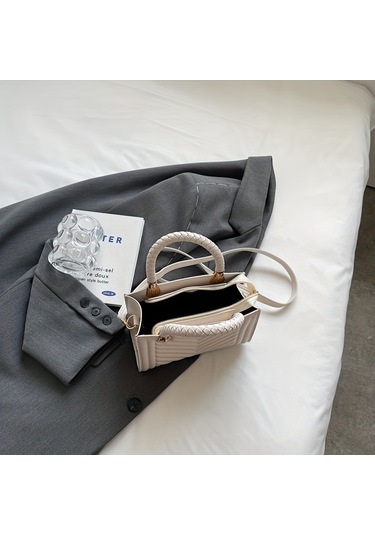 Klasik Kapitone Detaylı Kare Bayan Çanta