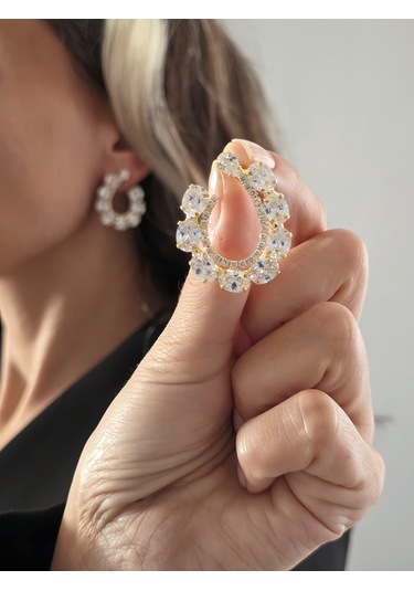 Çiçek Model Zirkon Taşlı Abiye Gold Renk Küpe Altın