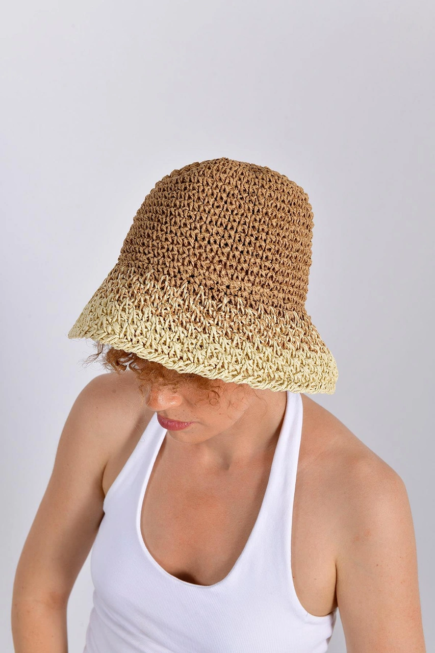 Karamel Tonlu Renk Geçişli Şapka Çok Renkli