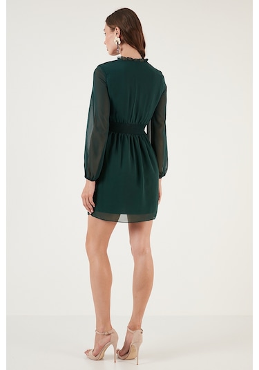 Lela V Yaka Regular Fit Gipeli Düğme Detaylı Şifon Mini Bayan Elbise 611El01433 Zümrüt
