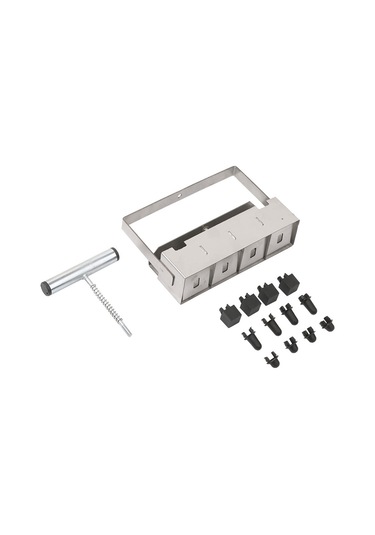 Gümüş Bahçe Hazırlığı Için Dibbles Dibbers Ile El Toprak