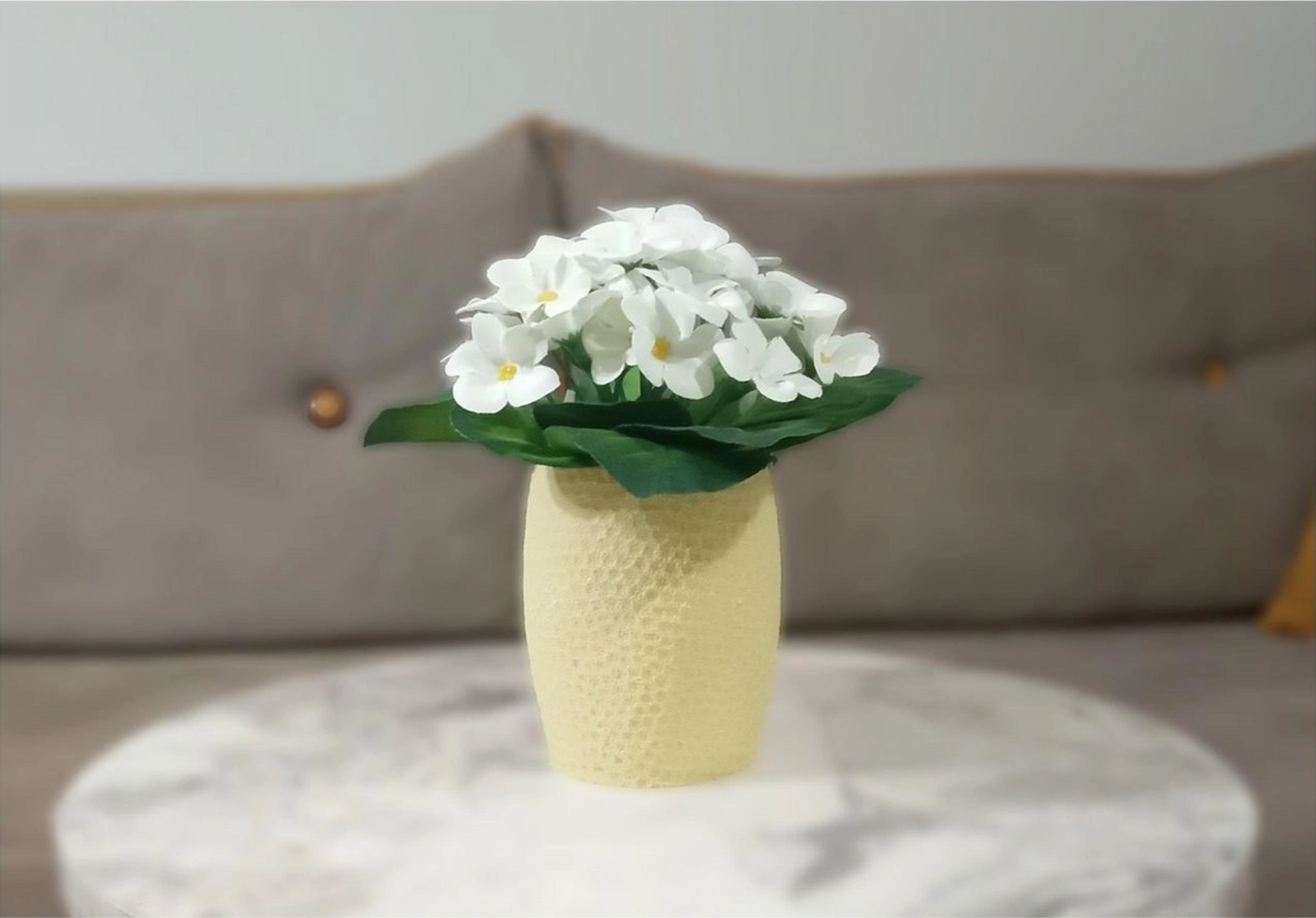 2 Adet Vazo Dahil,vazoda Çiçek,beyaz Yapay Çiçek,vazo Sarı Petek Desenli Poliresin 8x8x15cm Çok Renkli