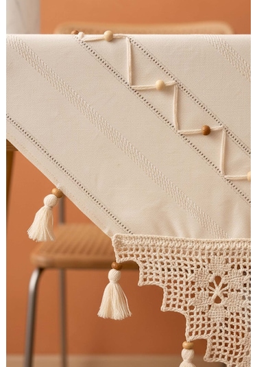 Boncuk Detaylı Güpürlü Kare Runner 90x90 Cm Krem