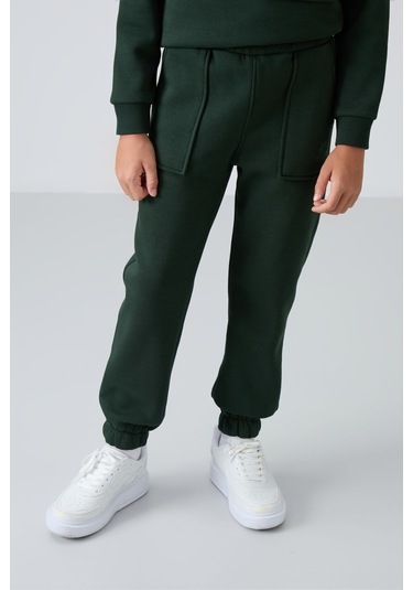 Çam Yeşil Pamuklu Kalın İçi Tüylü Yumuşak Dokulu Standart Fit Baskılı Erkek Çocuk Eşofman Takım - 1 Yeşil