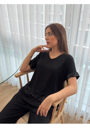 Soonaksesuar Kadın Kısa Kollu V Yakalı Pul Payetli Viskon Iki Iplik Bluz Ve Pantolon Ikili Takım Siyah