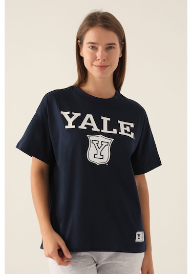 Yale Emblem Lacivert Kadın T-shirt 5274-42842 Lacivert