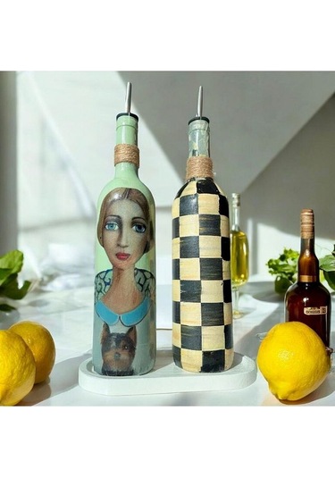 Kadın Desenli Ve Kareli 750 Ml Zeytinyağı Sıvıyağ Şişesi Yağdanlı