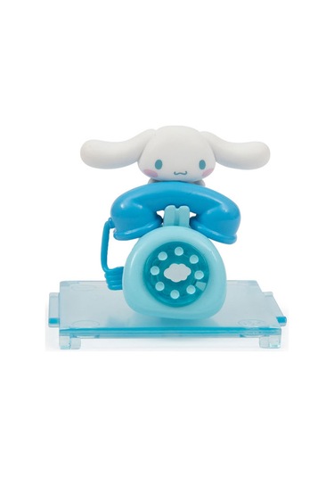 Hello Kitty Telefonda Sürpriz Figür