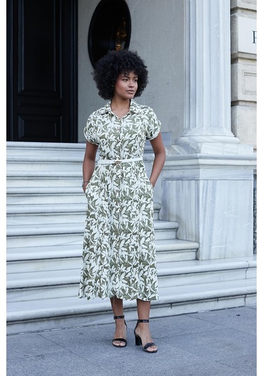 Kadın Desenli Yakalı Düşük Omuzlu Duble Kol Kemerli Midi Boy Elbise Deri Kemer Dahil -haki Çiçek Haki Ç. Kadın Desenli Yakalı Düşük Omuzlu Duble Kol Kemerli Midi Boy Elbise Deri Kemer Dahil -haki Çiçek Haki Ç.