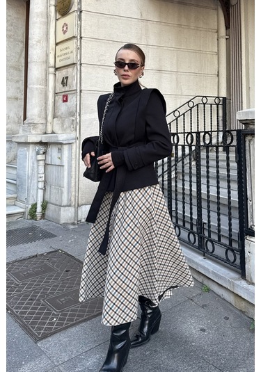 Bej Vatkalı Kuşaklı Kaşe Ceket - 1001 Siyah