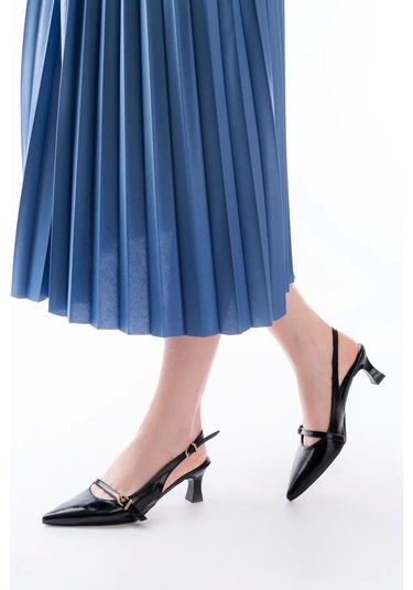 H-470 Siyah Rugan Baret Tokalı Arkası Açık Günlük Kadın Sandalet Siyah