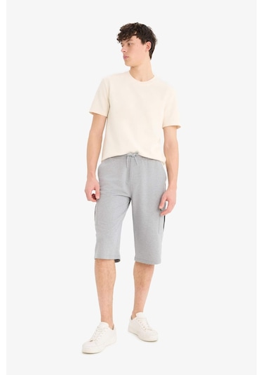 DeFacto Slim Fit Dar Kesim Kargo Cepli Basic Düz Kapri Şort T4693AZ25SMGR210