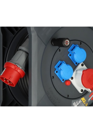 Brennenstuhl Profesyonel Serisi Ip44 H07rn-f 5g2.5 1 Adet Cee Soket Ve 2 Adet 230 V Girişli Soketli 30 Metre Makaralı