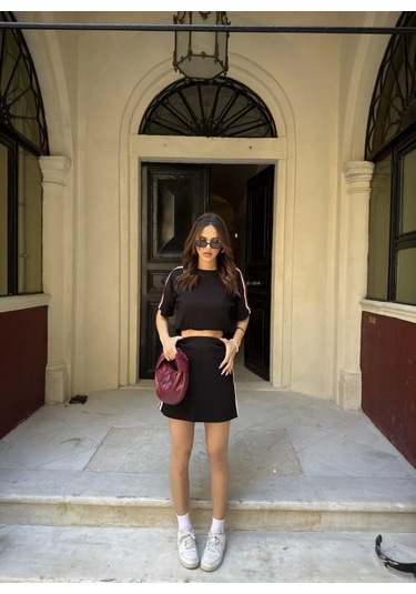 Osy Modal Yumuşak Dokulu Kumaş Kadın Parçalı Bisiklet Yaka T-shirt Mini Şortlu Etek İkili Takım - Si Siyah