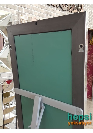 Ayna Çerçeveli Model Gümüş Renk Ayaklı Boy Aynası Gümüş