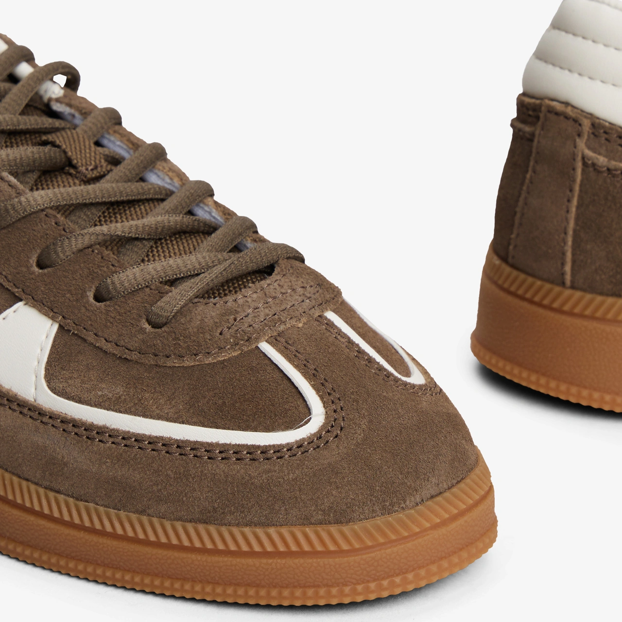 Tommy Hilfiger Kadın The Greenwich Edge Süet Kahverengi Sneaker En0en02838 Kahverengi