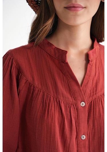 4733 Kadın Büzgü Robalı Uzun Kol Müslin Gömlek Kızılcık Kızılcık 4733 Kadın Büzgü Robalı Uzun Kol Müslin Gömlek Kızılcık Kızılcık
