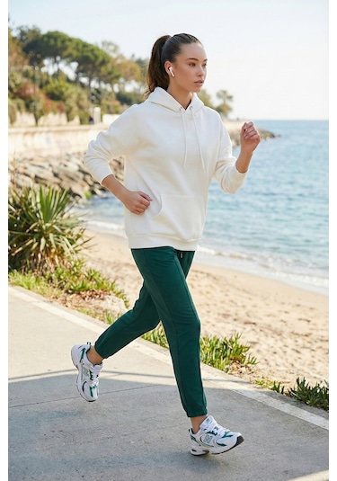 Lela Regular Fit Pamuklu Kapüşonlu Yaka Şardonlu Kışlık Bayan Sweat 5863854 Ekru