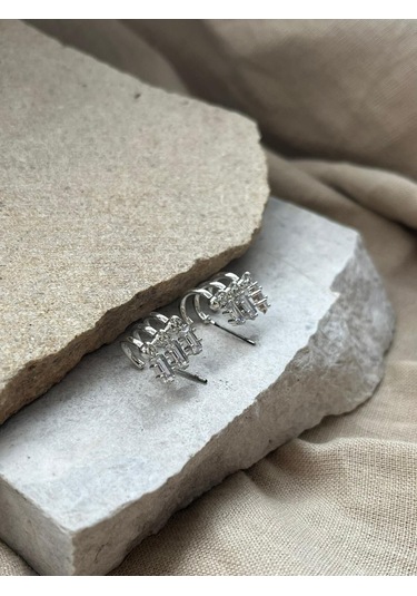 Gümüş Renkli Taşlı Çoklu Görüntülü Küpe Çok Renkli