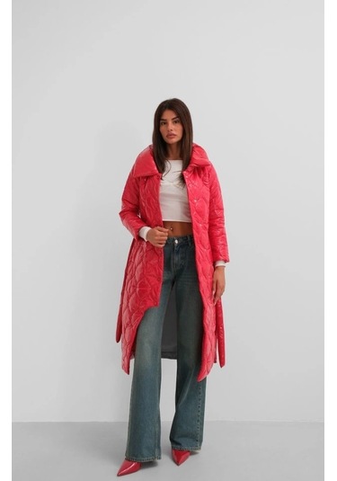 Kemerli Rugan Şişme Maxi Mont Kırmızı