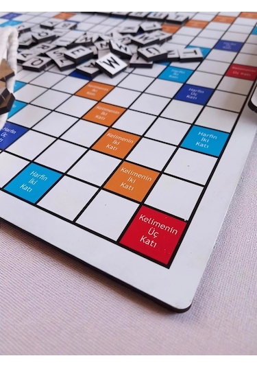 Ahşap Kelime Oyunu Katlanabilir Tabla 37x37 Cm