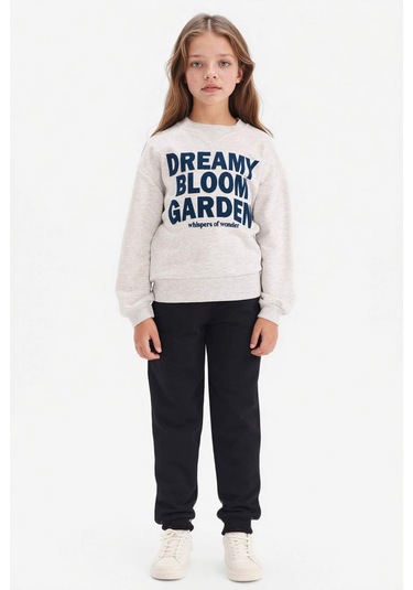 Defacto Kız Çocuk Relax Fit Bisiklet Yaka Baskılı Sweatshirt G3801a825wngr85 Gri-gr85 Defacto Kız Çocuk Relax Fit Bisiklet Yaka Baskılı Sweatshirt G3801a825wngr85 Gri-gr85