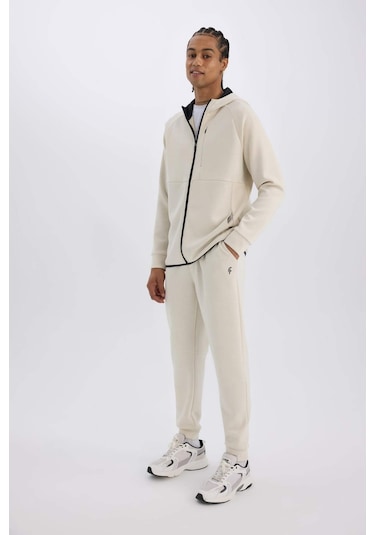 DeFactoFit Slim Fit Sporcu İnce Jogger Eşofman Altı Dar Kesim Skuba Dalgıç Kumaş Standart Paça Beli Bağcıklı Lastikli Paça Z9112AZ25SPBG721 DeFactoFit Slim Fit Sporcu İnce Jogger Eşofman Altı Dar Kesim Skuba Dalgıç Kumaş Standart Paça Beli Bağcıklı Lastikli Paça Z9112AZ25SPBG721