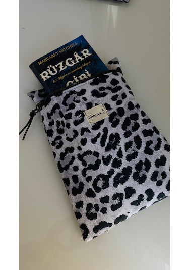 İdiluna Siyah Gri Leopar Desenli Kitap Kılıfı