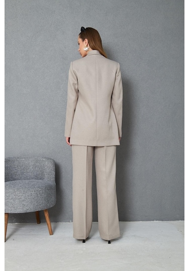 Kare Düğmeli Yünefekt Takım Bej Bej