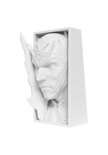 Night King Kitaplık Dekoru