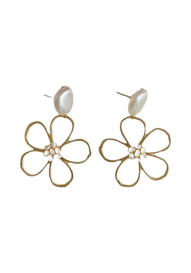 2023 Yeni Hong Kong Tarzı Basit İçi Boş Çiçek İnci Ünlü Atm Gold