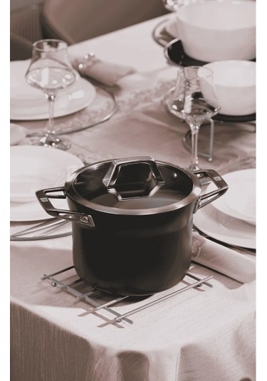 River World Krom Renkte Kaydırmaz Yanmaz Altlık Nihale Renkli