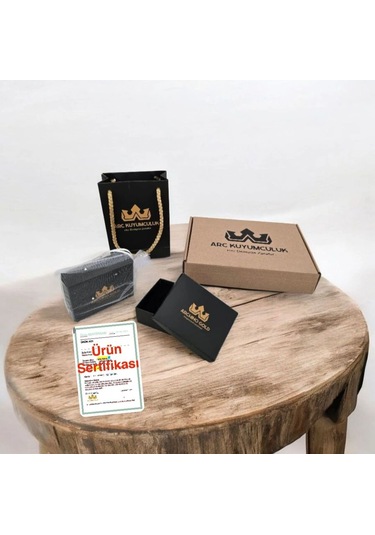 Dünya Gözü Temalı Dikdörtgenli Örgülü 14 Ayar Altın Plakalı Hediye Bileklik-331sembol-kahverengi Altın