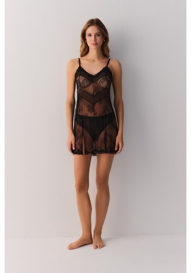 Suwen Dark Romance Dantelli Kısa Gecelik St4455613012 Siyah
