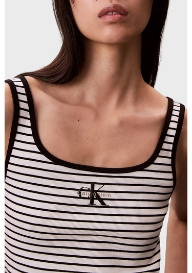 Calvin Klein Bayan T Shirt Lv047f832g Xdy Siyah Beyaz