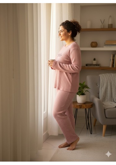 Kadın Pembe Everything Pijama Takımı Pembe