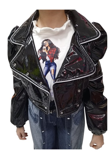 Kız Çocuk Fermuar Detaylı Siyah Parlak Deri Görünümlü Ceket & Uzun Kollu Baskılı Bluz İkili Takım Siyah Kız Çocuk Fermuar Detaylı Siyah Parlak Deri Görünümlü Ceket & Uzun Kollu Baskılı Bluz İkili Takım Siyah