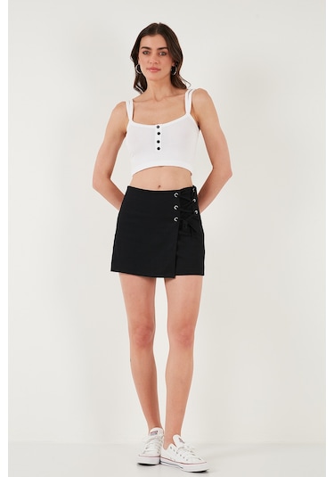 Lela Streç Bağlamalı Slim Fit Yüksek Bel Mini Bayan Şort Etek 5865745 Siyah Lela Streç Bağlamalı Slim Fit Yüksek Bel Mini Bayan Şort Etek 5865745 Siyah