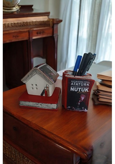 Atatürk'ün Nutuk Konseptli Hediyelik Kalemlik Ve Tütsülük 2li Set