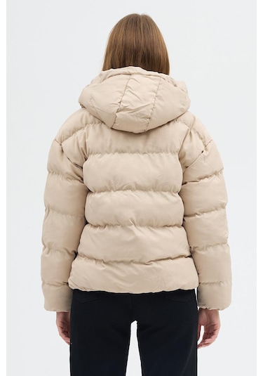 Çift Cepli Fermuarlı Su İtici Kumaş Normal Kesim Dolumlu Şişme Kadın Krem Mont Tbmnt005 Krem