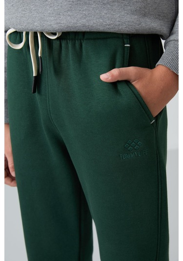 Tommy Life Çam Yeşil Pamuklu Kalın İçi Tüylü Yumuşak Dokulu Standart Fit Baskılı Erkek Çocuk Eşofman Alt - 112 Çam Yeşili