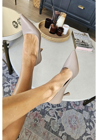 10 1109 Topukla Kadın Kadeh Topuklu 8 Cm Topuklu Stiletto Ayakkabı Vizon