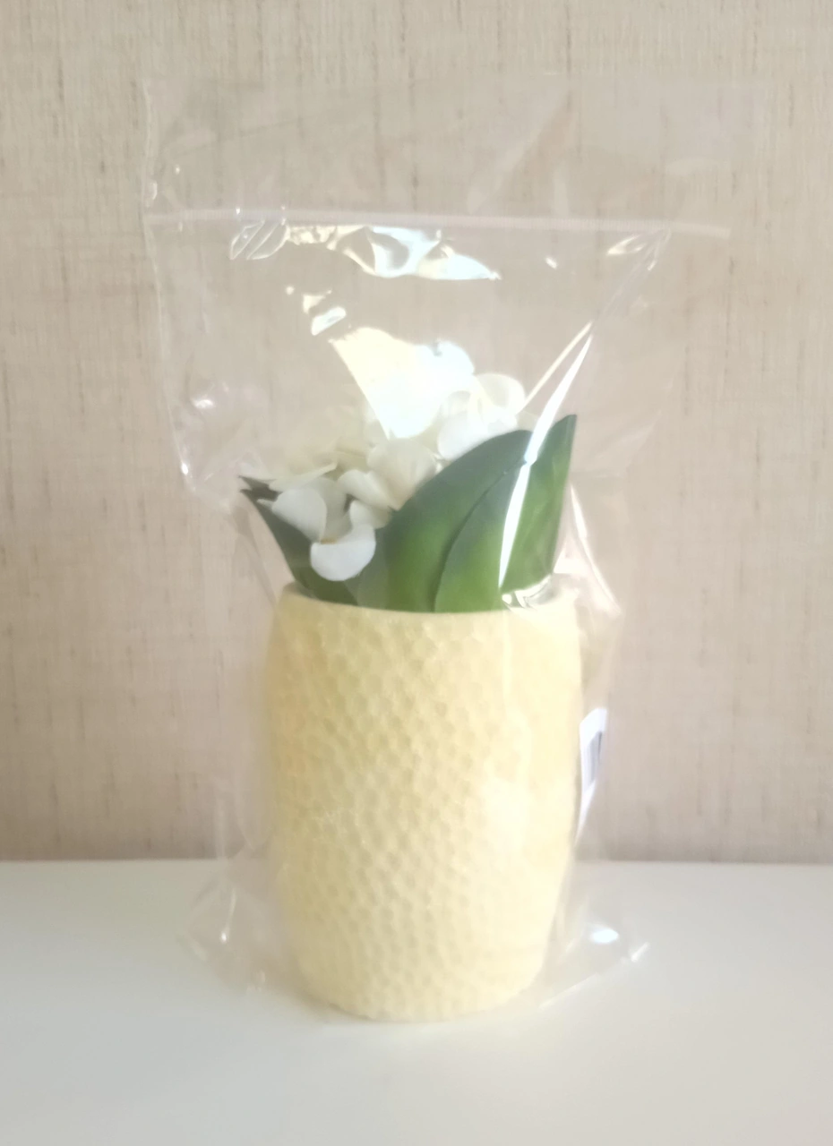 2 Adet Vazo Dahil,vazoda Çiçek,beyaz Yapay Çiçek,vazo Sarı Petek Desenli Poliresin 8x8x15cm Çok Renkli
