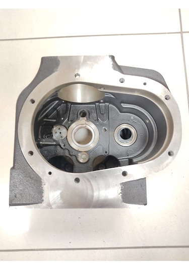 Antor/lombardini Ad820bs 17hp Motor Gövdesi